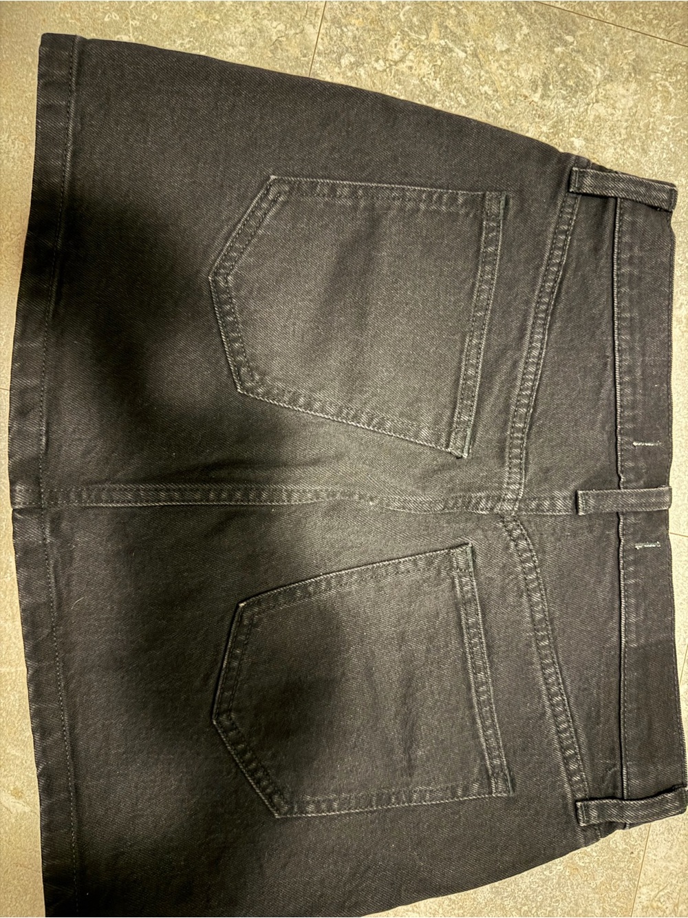 High-Rise Women's BLACK Denim Skirt with Studs Abercrombie and fitch size 28 NEW - Picture 4 of 4